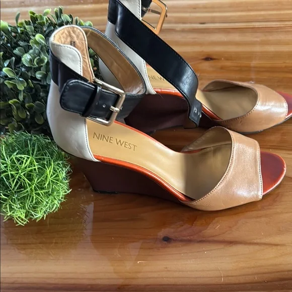 Nine West Black and Tan Heels Ankle-Strap Elegance - Picture 2 of 6